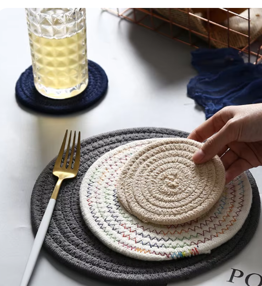 DEMI COTTON ROUND PLACEMAT