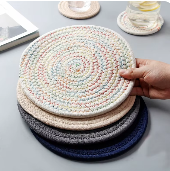 DEMI COTTON ROUND PLACEMAT