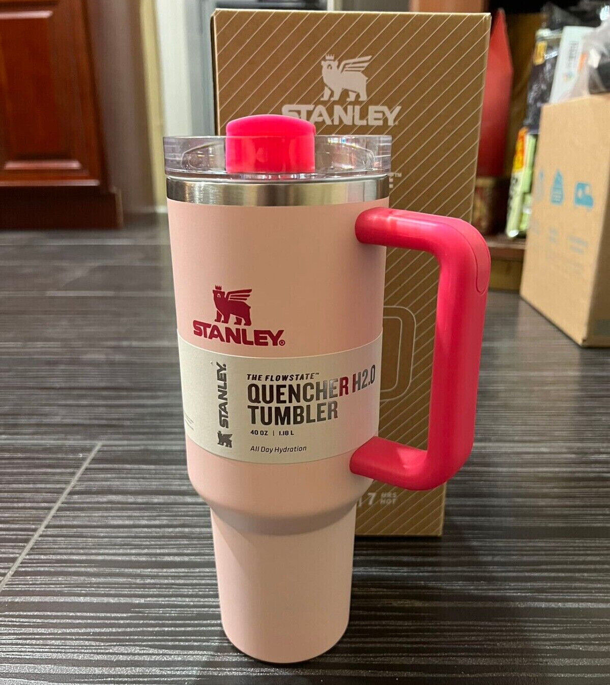 Stanley Quencher H2.0 Flow State Tumbler 40oz Cup - Flamingo Pink